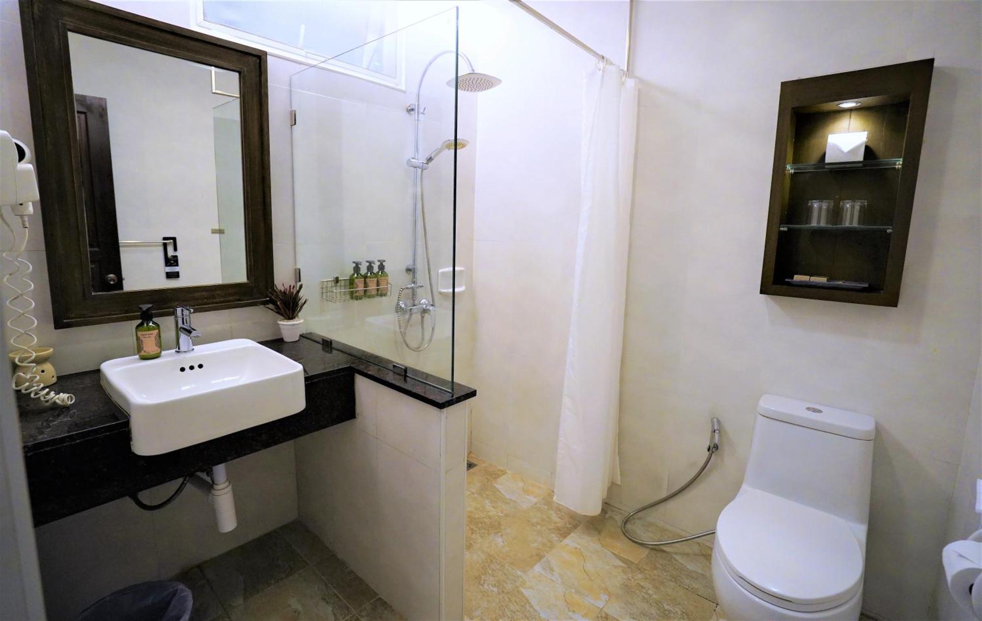 Standard Family Room,1295176369:JPEG